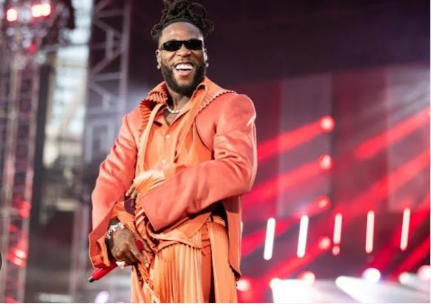 Burna Boy blasts Eedris Abdulkareem, says he blames people that  donate money for his  Hospital bills