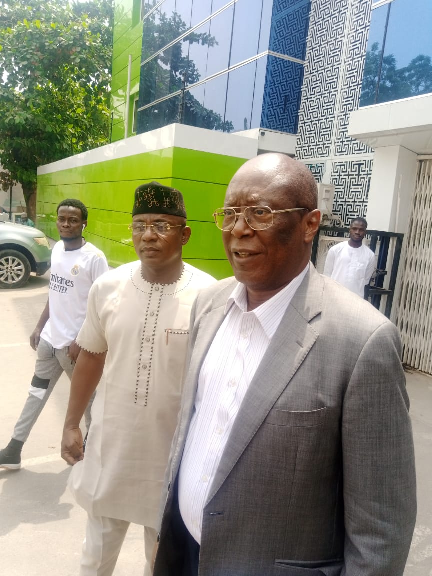 BREAKING: Osunbor storms APC national secretariat, submits petition